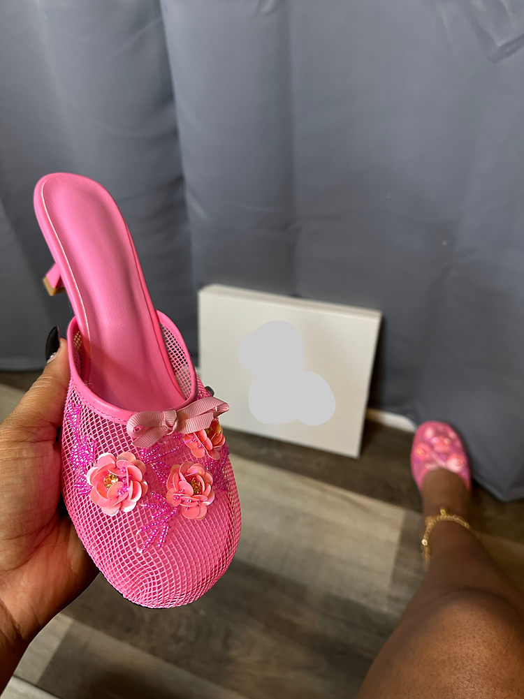 Handmade Fishnet Embroidered Beaded Three-Flower Half-covered Sandals