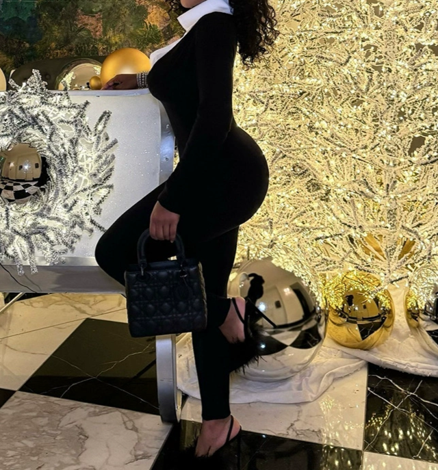 Zippered Long-Sleeved White U-Neck Jumpsuit
