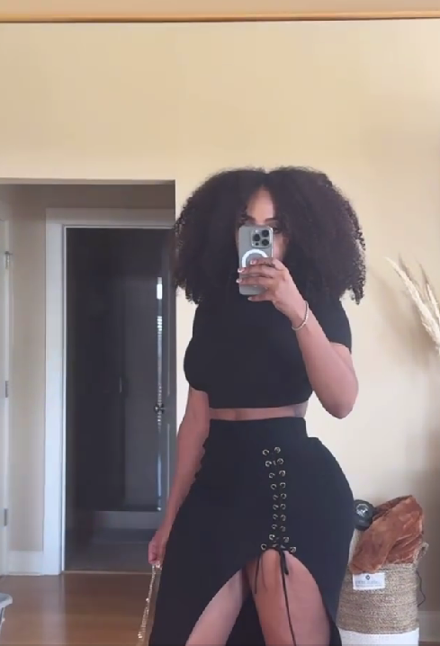 Basic Short Crew Neck Top & Slit Knit Skirt Set