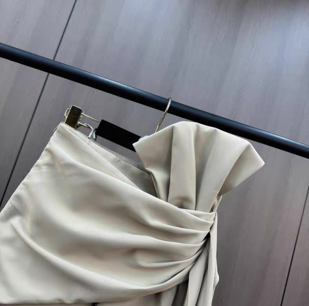 Pleated Ribbon Hip Skirt