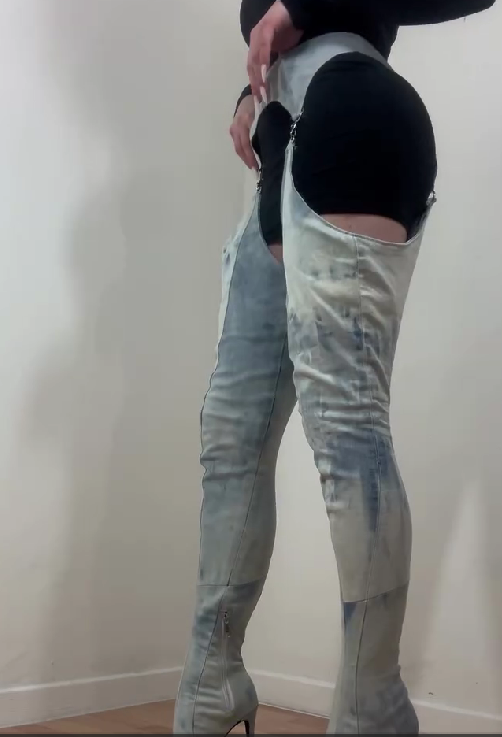 Stained Soft Cowboy Heel Boots