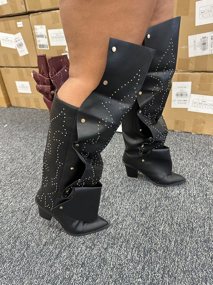 Delvi Removable Boots