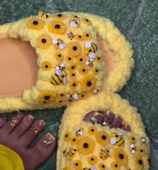 Bee Jar Cozy Slippers