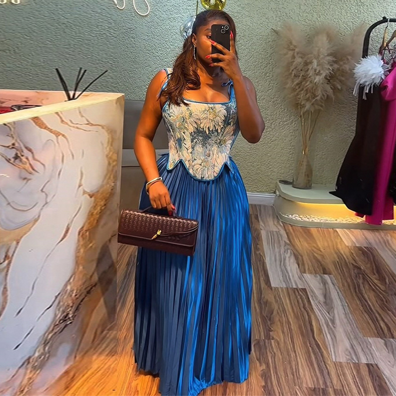 Palace Herringbone Vest & Velvet Pleated Skirt Set
