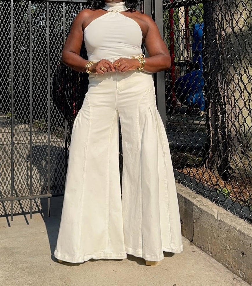 Stylish & Cool White Wide-Leg Jeans