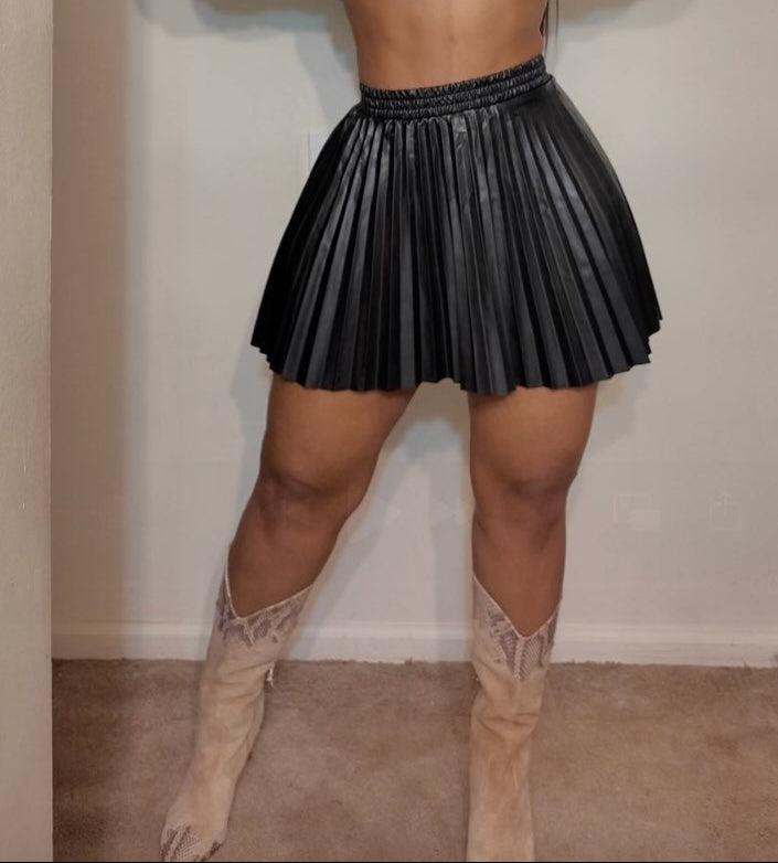 Women's Fit and Flare Mini Pleated Skirt