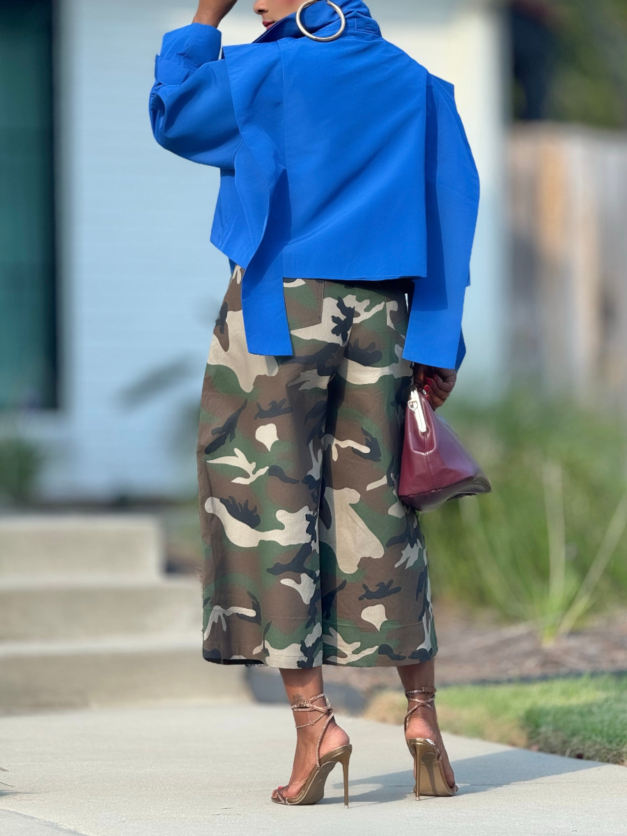 Solid Color Short Jacket & Camo Pants