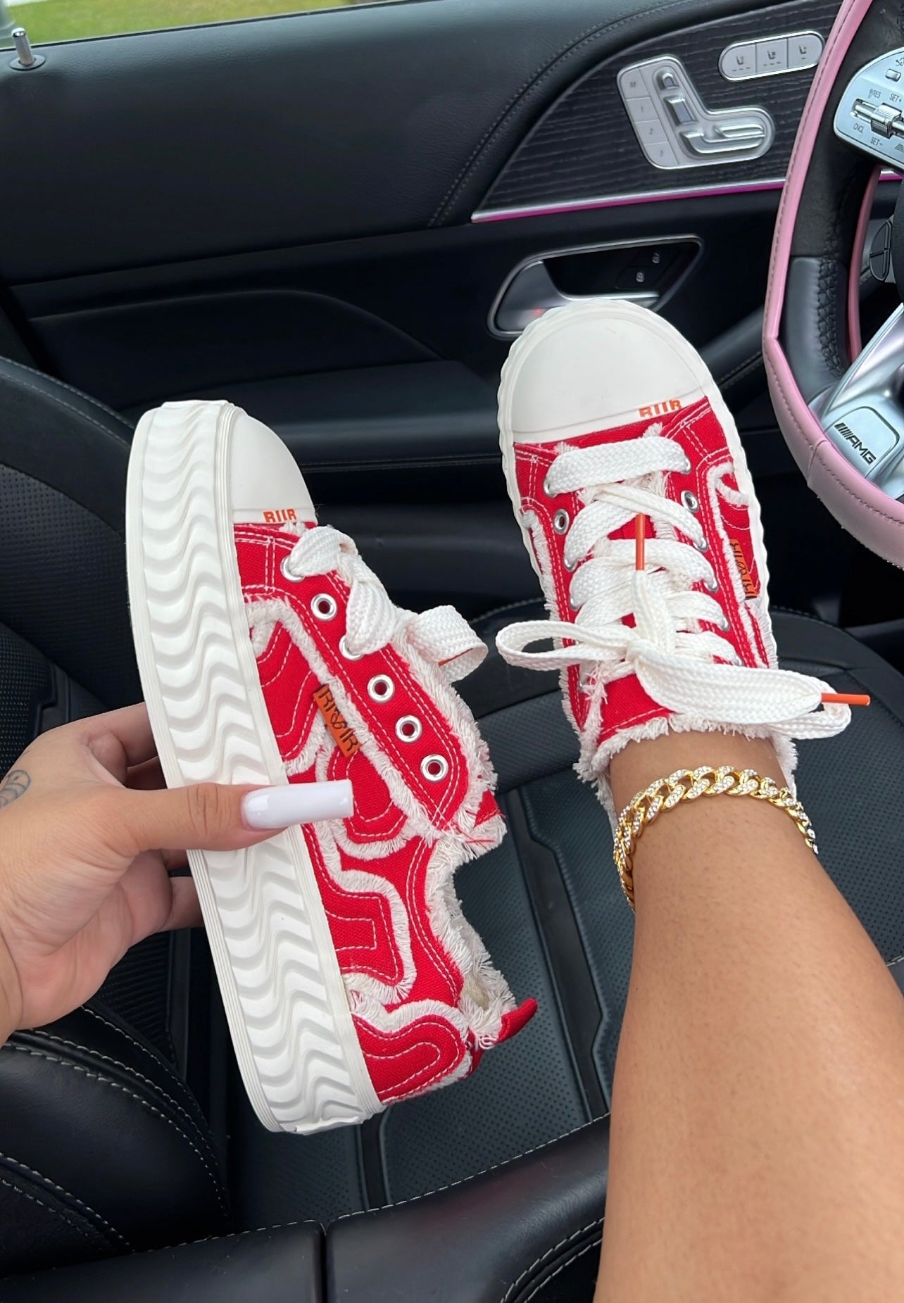 viral distressed sneakers image 3
