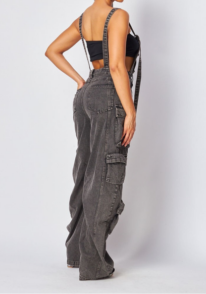 Loose Fit Multi-Balloon Pocket Bib Jumpsuit