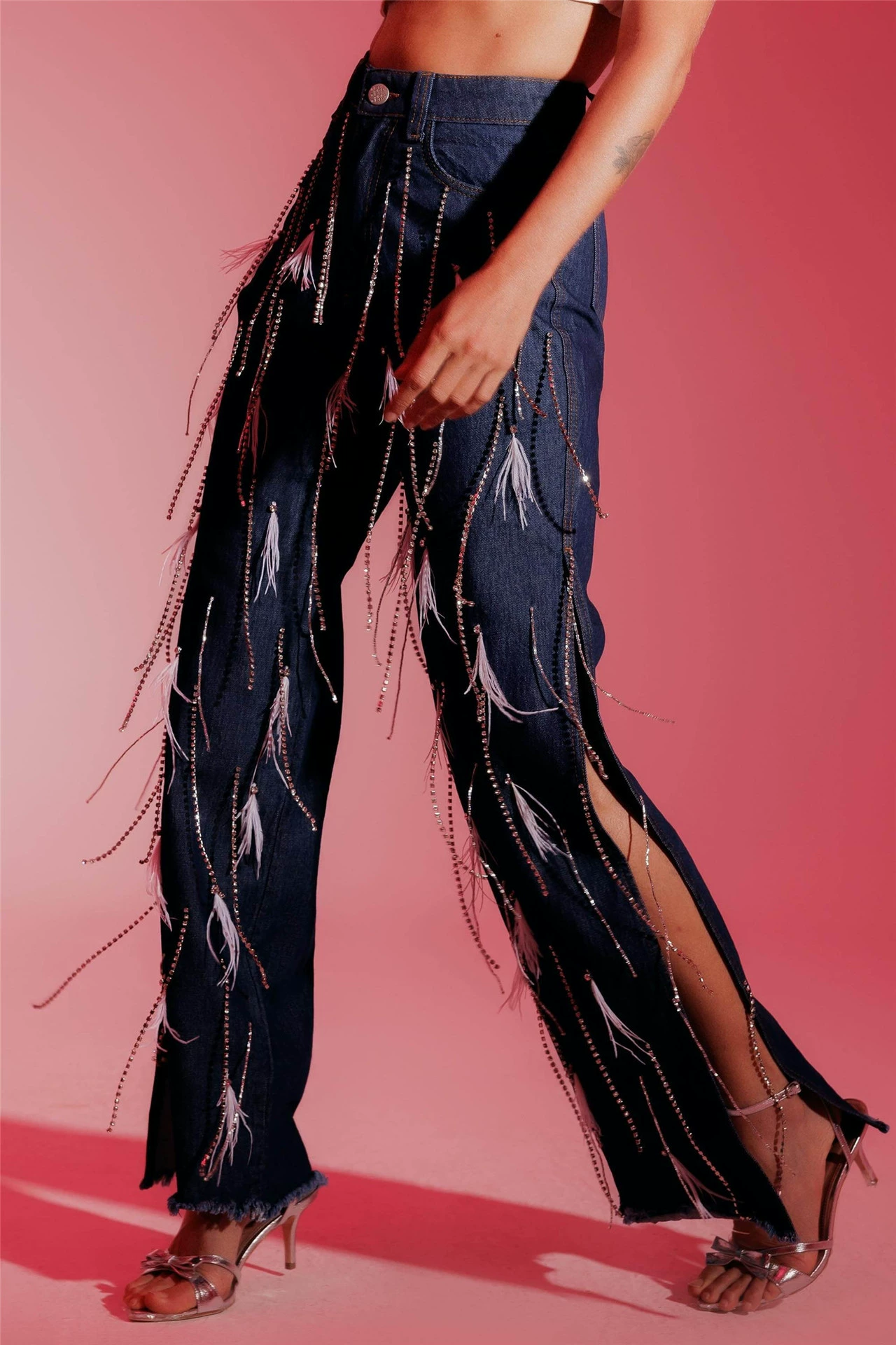 Feather Diamond Slit Straight Jeans
