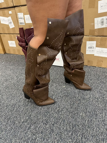 Delvi Removable Boots