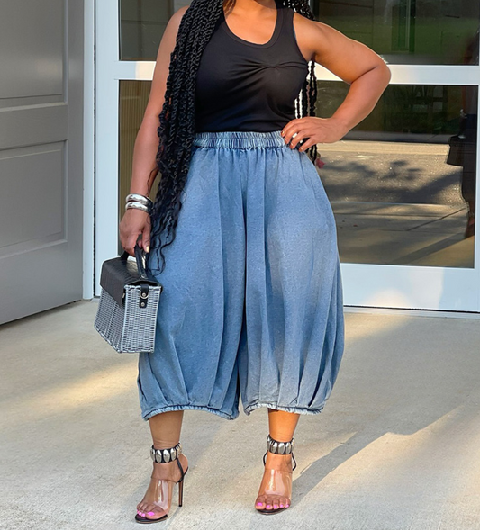 Elastic Waist Wide Leg Cropped Trousers