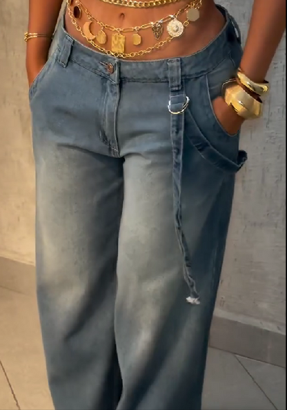 Baggy Jeans with Cargo Pockets On The Back