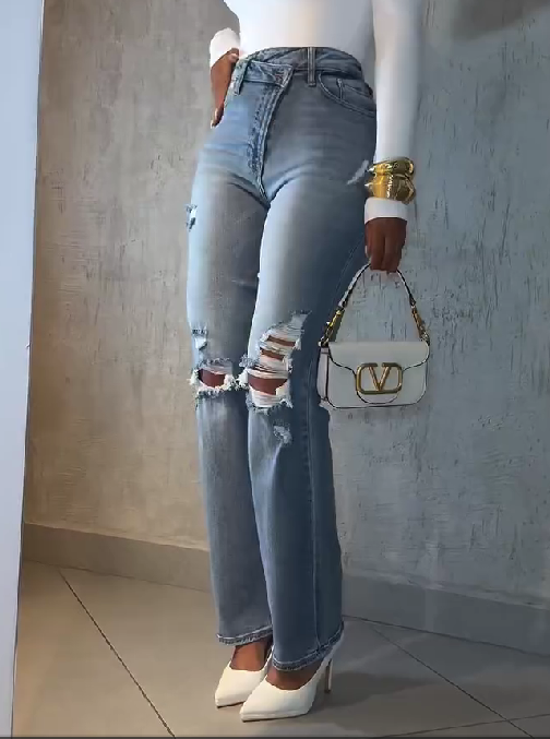 Slant Collar Ripped Straight Jeans