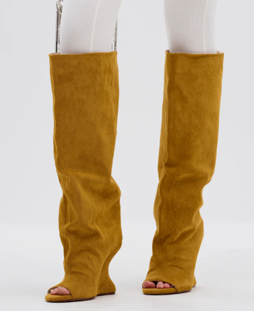 Fab Suede Chic Boots