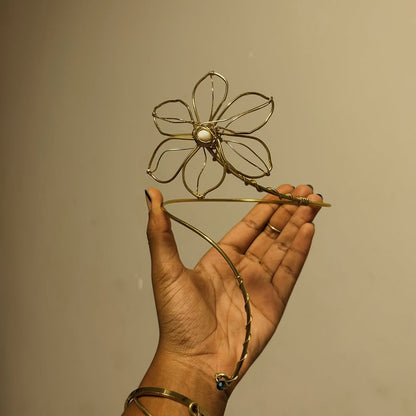 Entwined Hollow Flowers Bracelet